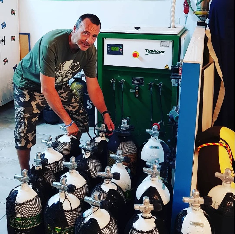 ioannis efstathiou tank filling